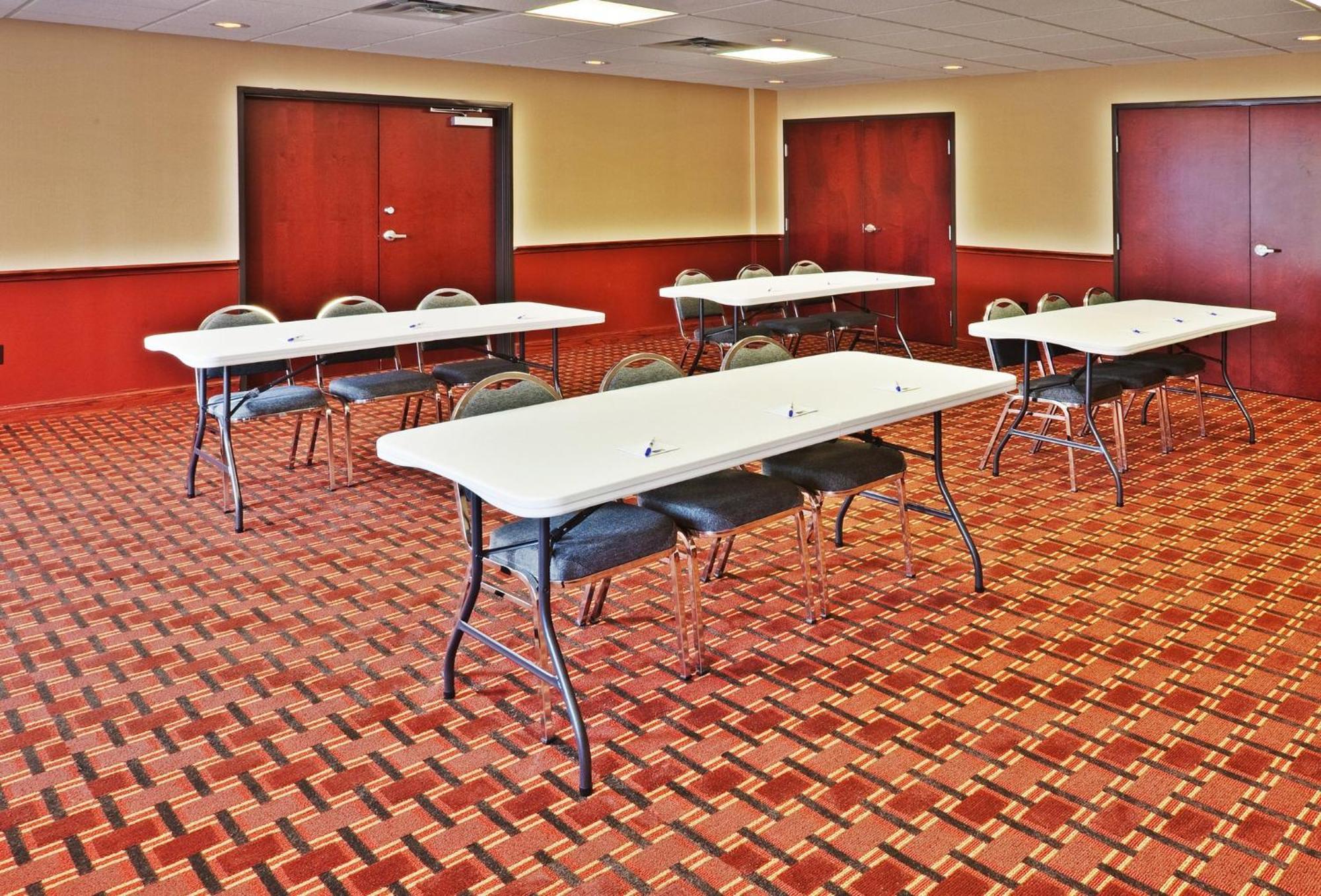 Holiday Inn Express & Suites Perry By Ihg מראה חיצוני תמונה